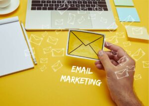 Email Success Unlocked: Hellobar and MailChimp Collaboration
