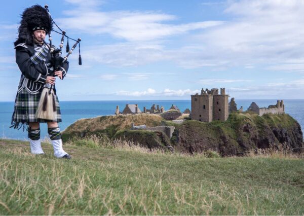 Essentials of Scottish History